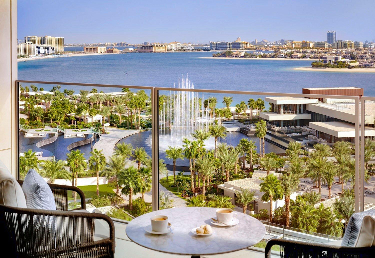 Palmscape King Fountain View